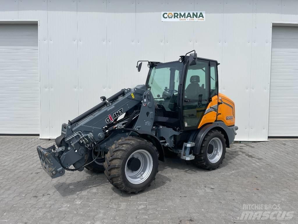 GiANT g5000 Višenamenski utovarivači