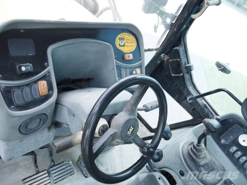 CAT 428 D Rovokopači