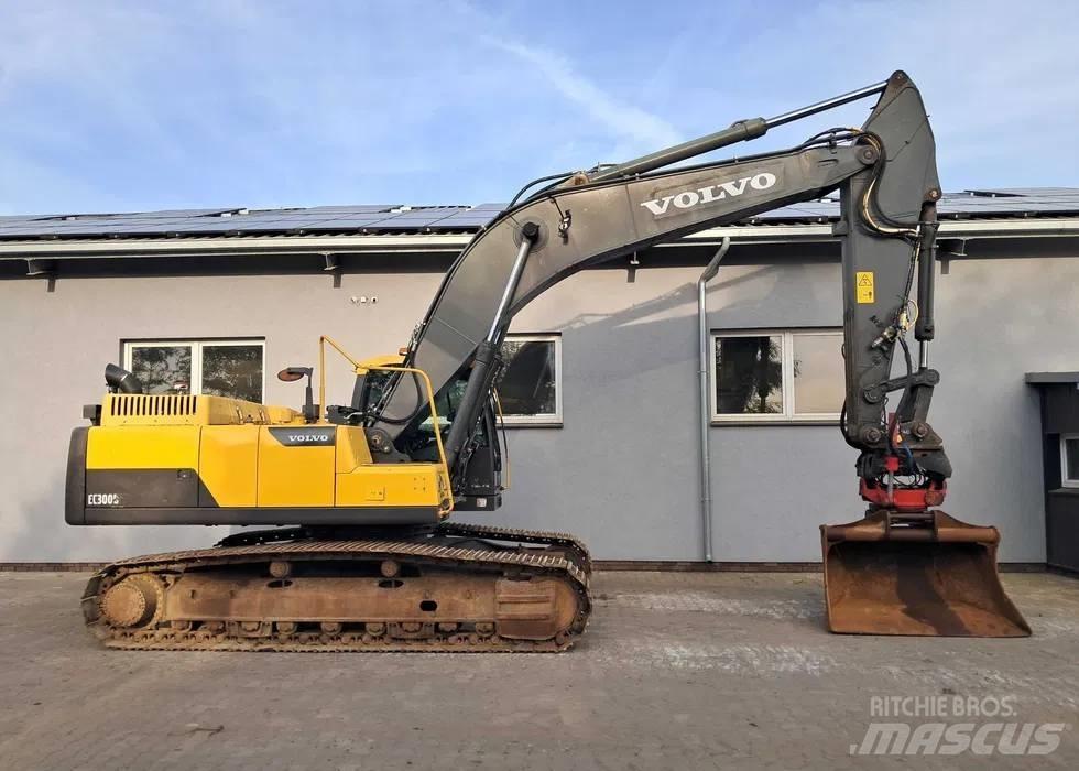 Volvo EC 300 D L Bageri guseničari