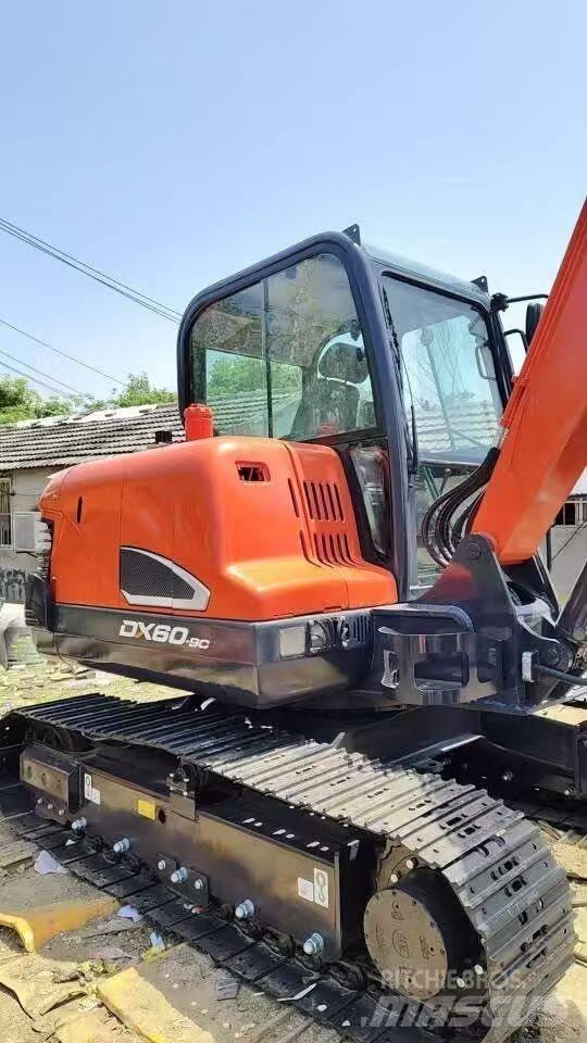 Doosan DX 60 Bageri guseničari