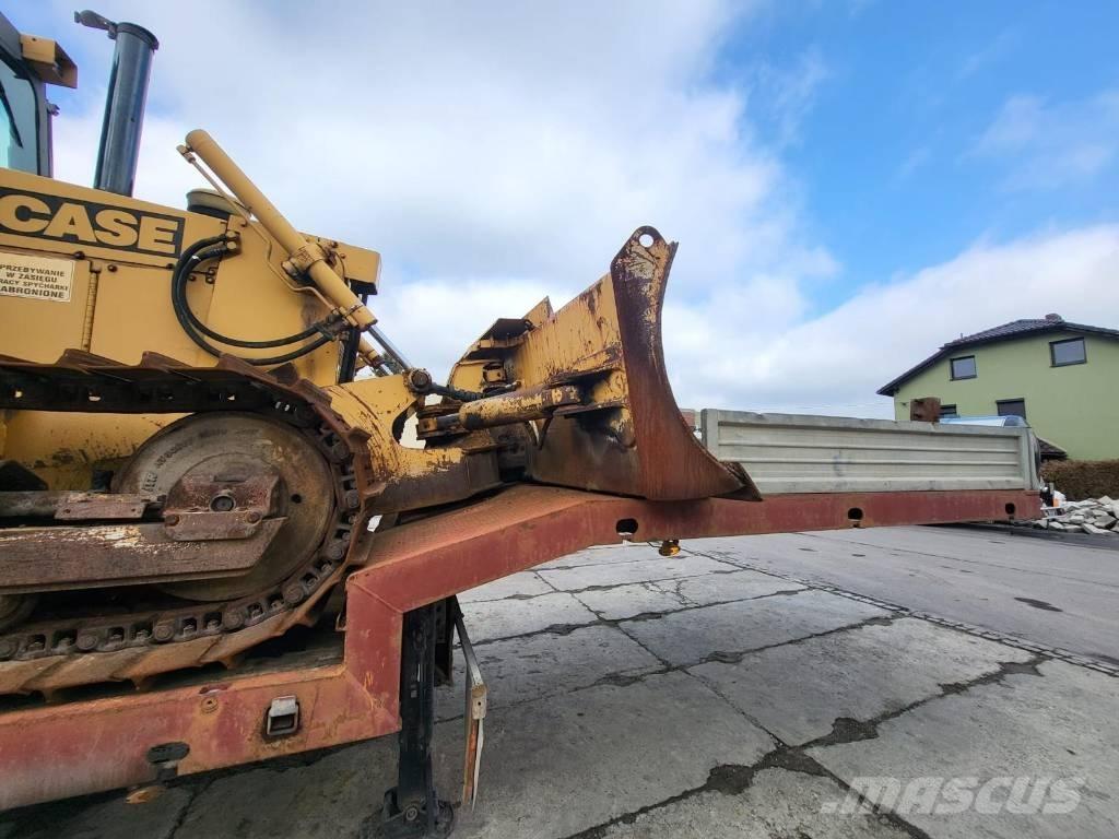 CASE 1550 E Buldožeri guseničari