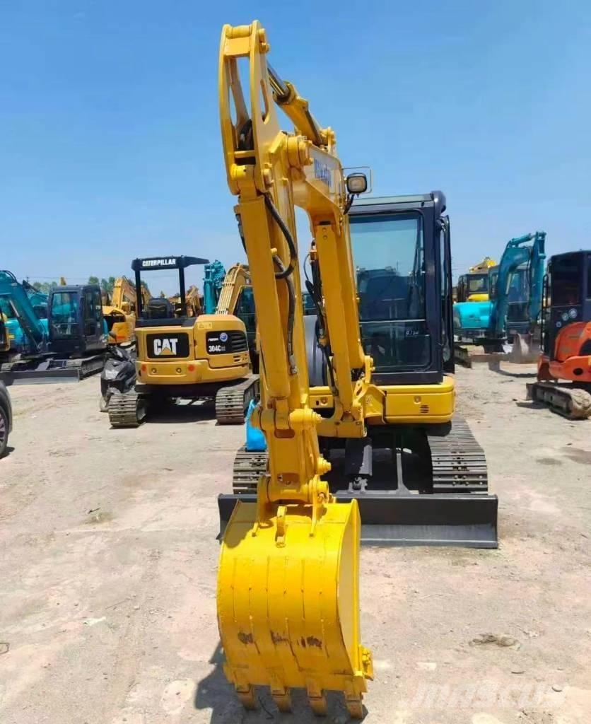 Komatsu PC 40 Mini bageri < 7t