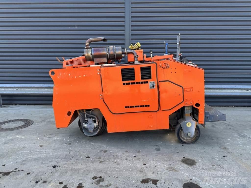 Wirtgen W 350 Freze za asfalt