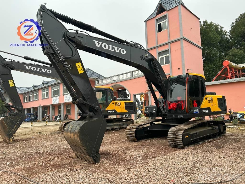 Volvo EC 240 Bageri guseničari