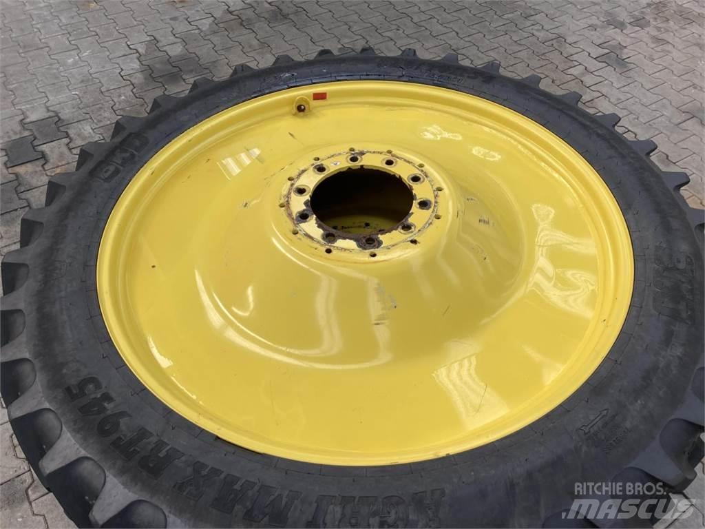 BKT 320/90R54 Gume, točkovi i felne