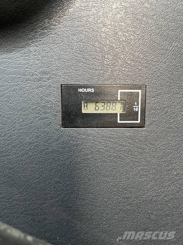 Hyundai HX 145 LCR Bageri guseničari