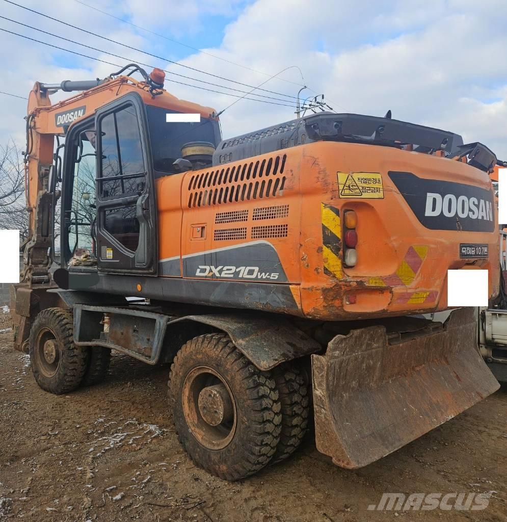 Doosan DX210WA Bageri točkaši