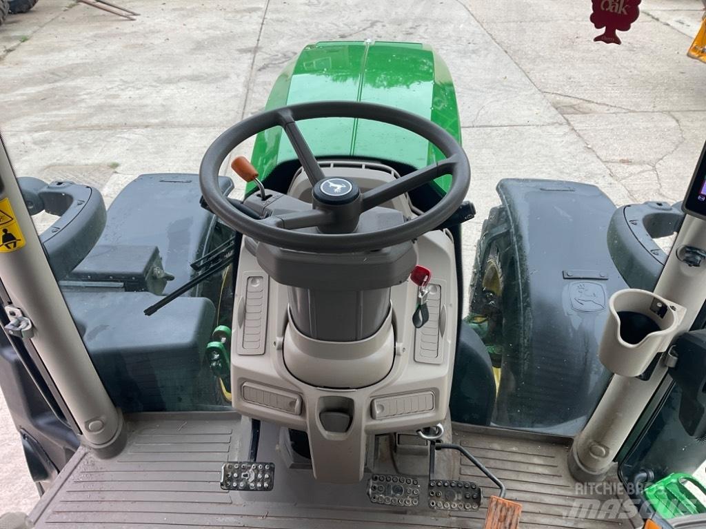 John Deere 6195 R Traktori