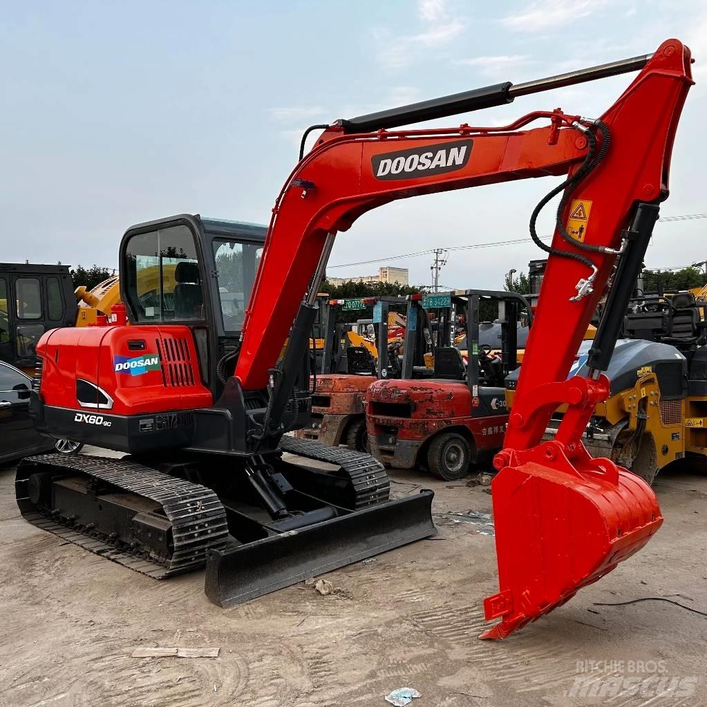Doosan DX60 Bageri guseničari