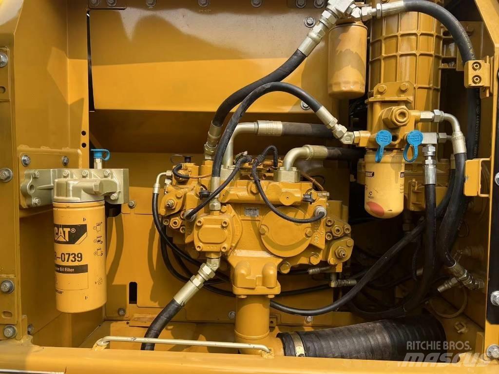 CAT 320 D Bageri guseničari