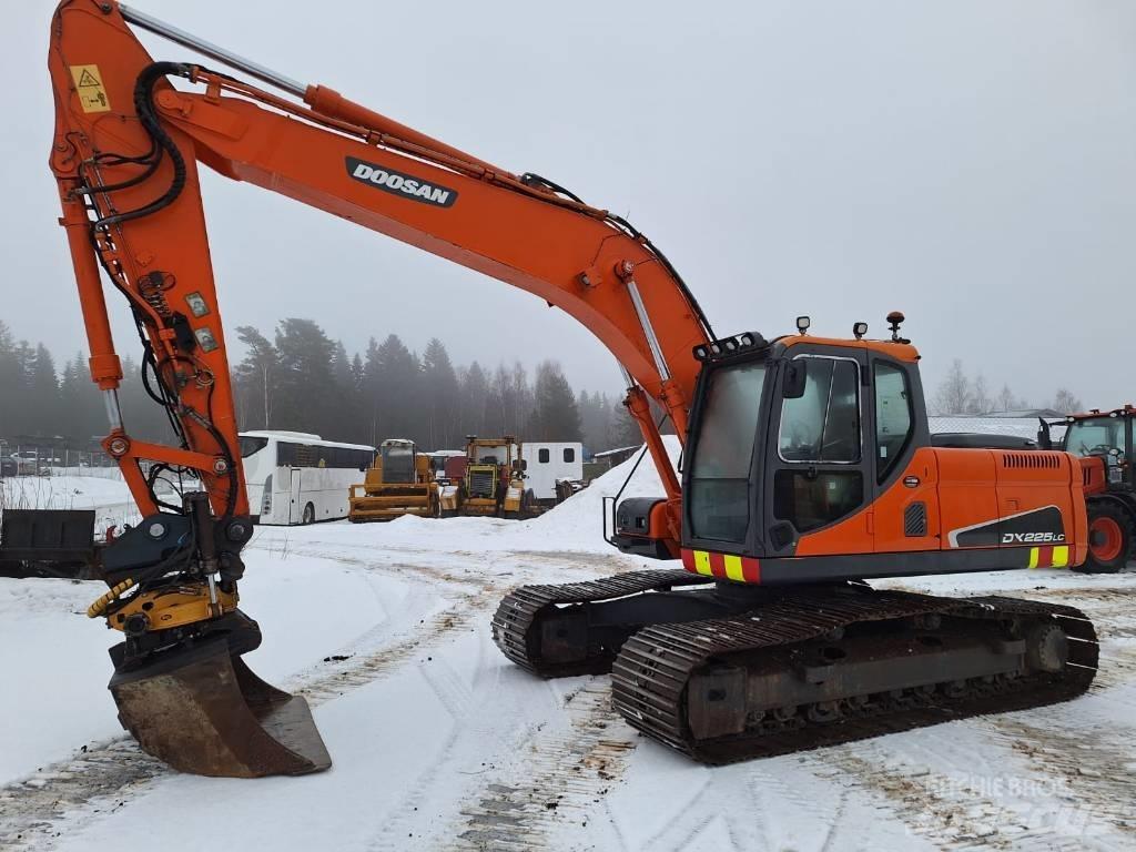 Doosan DX 225 LC Bageri guseničari
