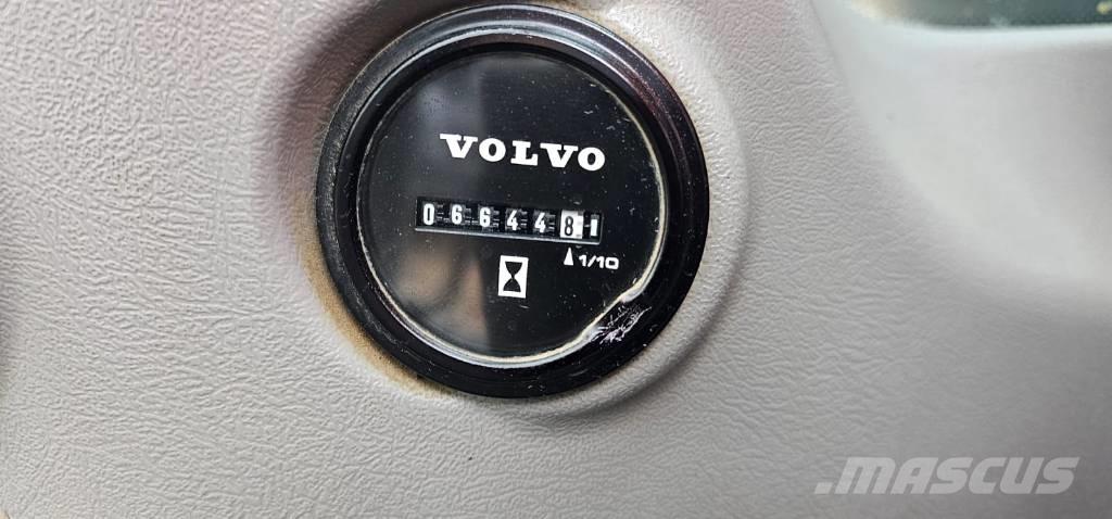 Volvo EC220EL Bageri