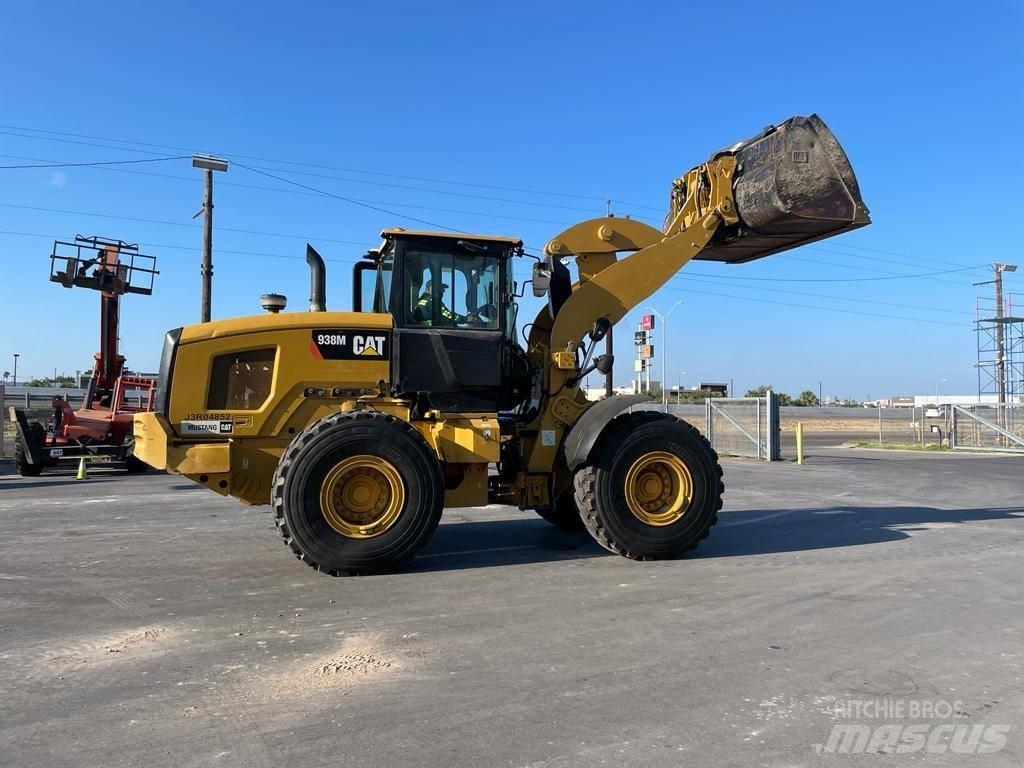 CAT 938M Utovarivači na točkove
