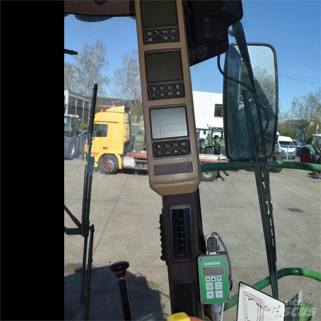John Deere 7250 i Mašine za stočnu hranu sa sopstvenim pogonom
