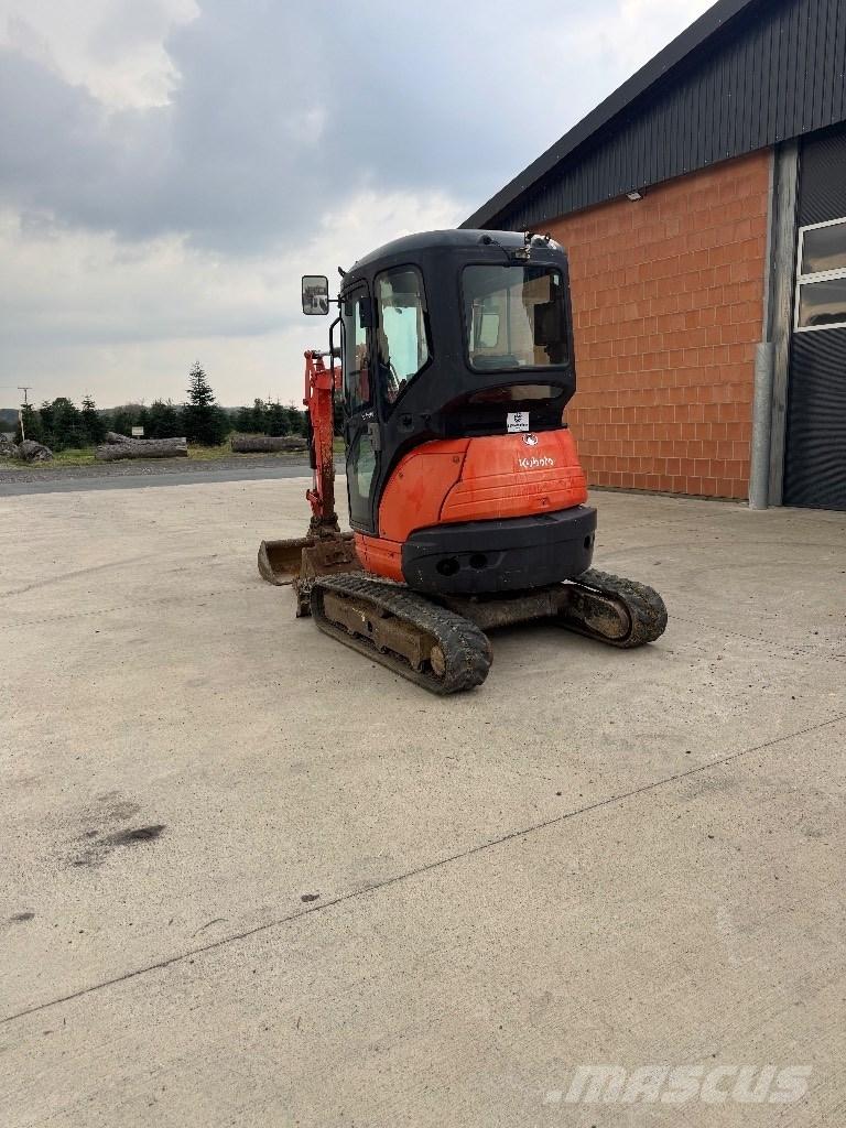 Kubota U 20-3 Mini bageri < 7t