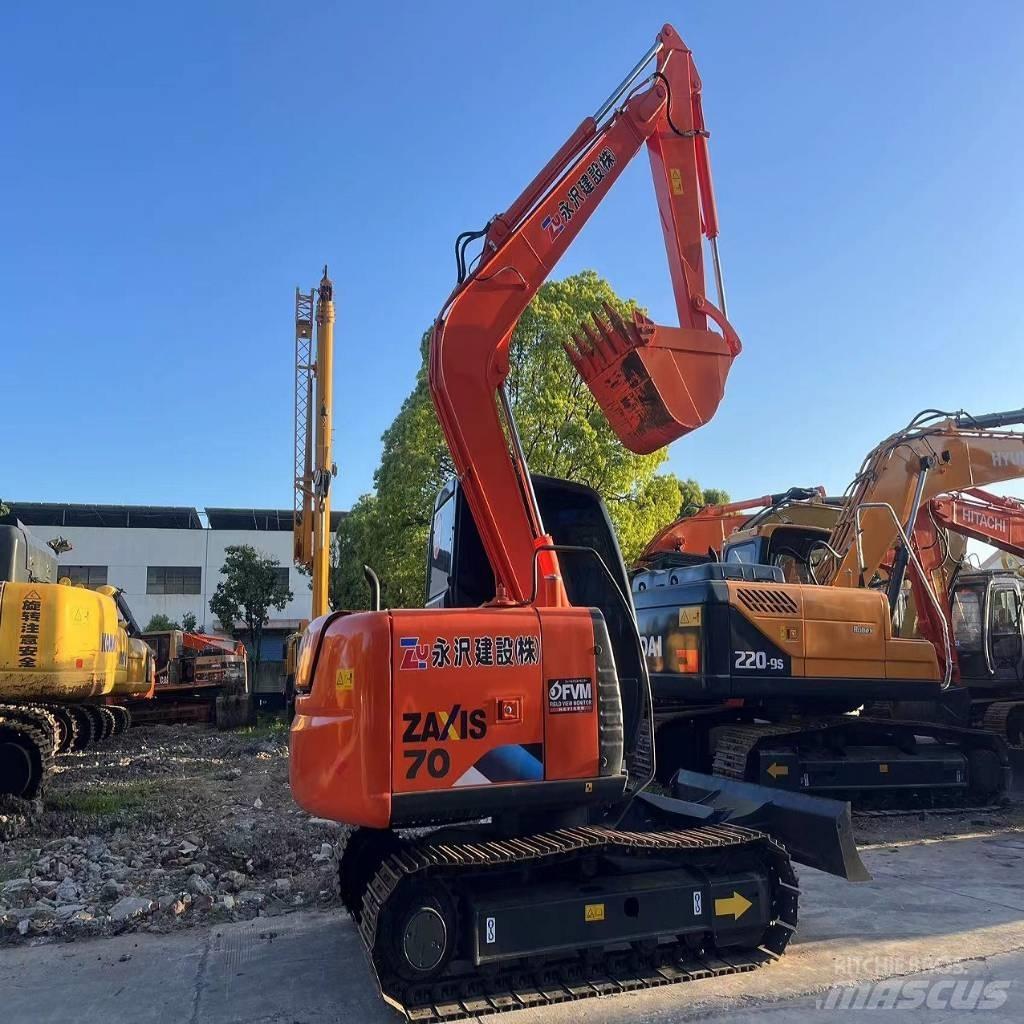 Hitachi ZX70 Bageri guseničari