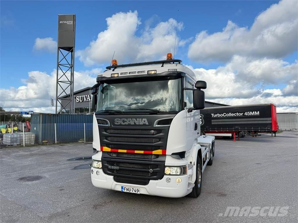 Scania R 520 6X2 Rol kiper kamioni sa kukom za podizanje tereta