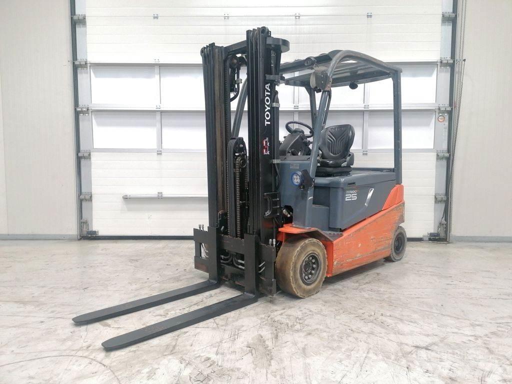 Toyota 8FBMT25 Električni viljuškari