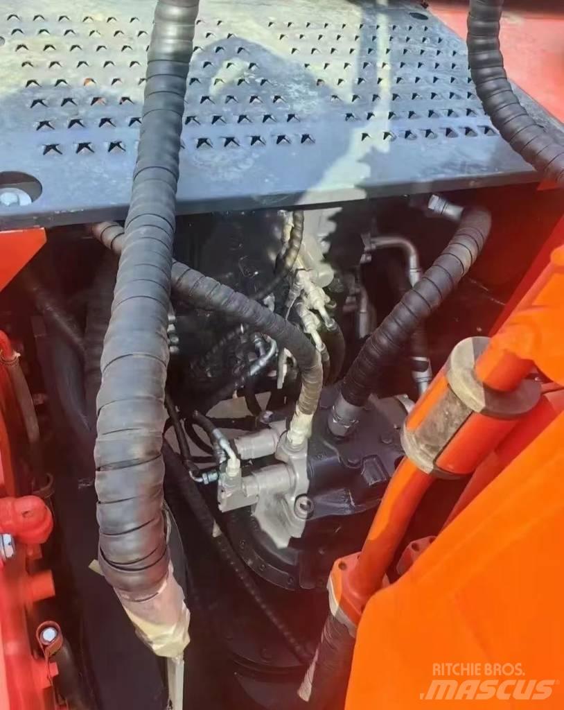 Doosan DX 225 LC Bageri guseničari