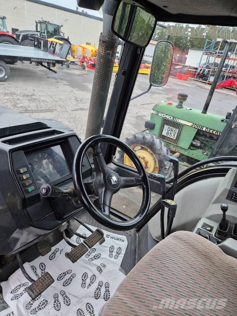 Valtra 8550 Traktori