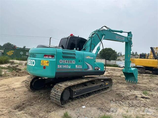 Kobelco SK 140 Midi bageri 7t – 12t