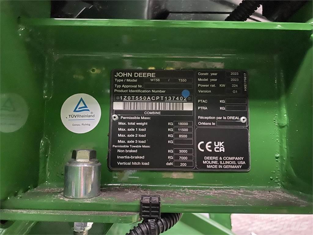 John Deere T550i Kombajni