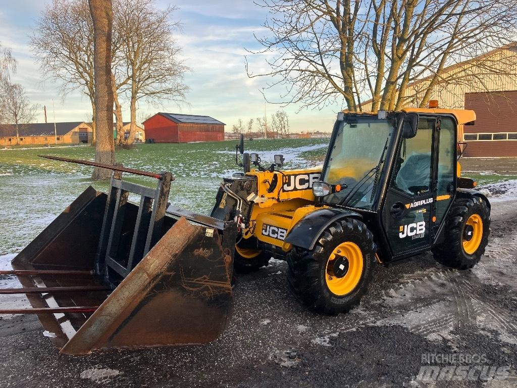 JCB 525-60 Poljoprivredni teleskopski utovarivači