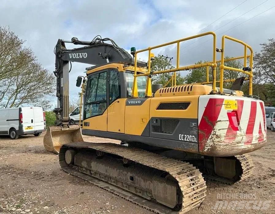 Volvo EC 220 DL Bageri guseničari