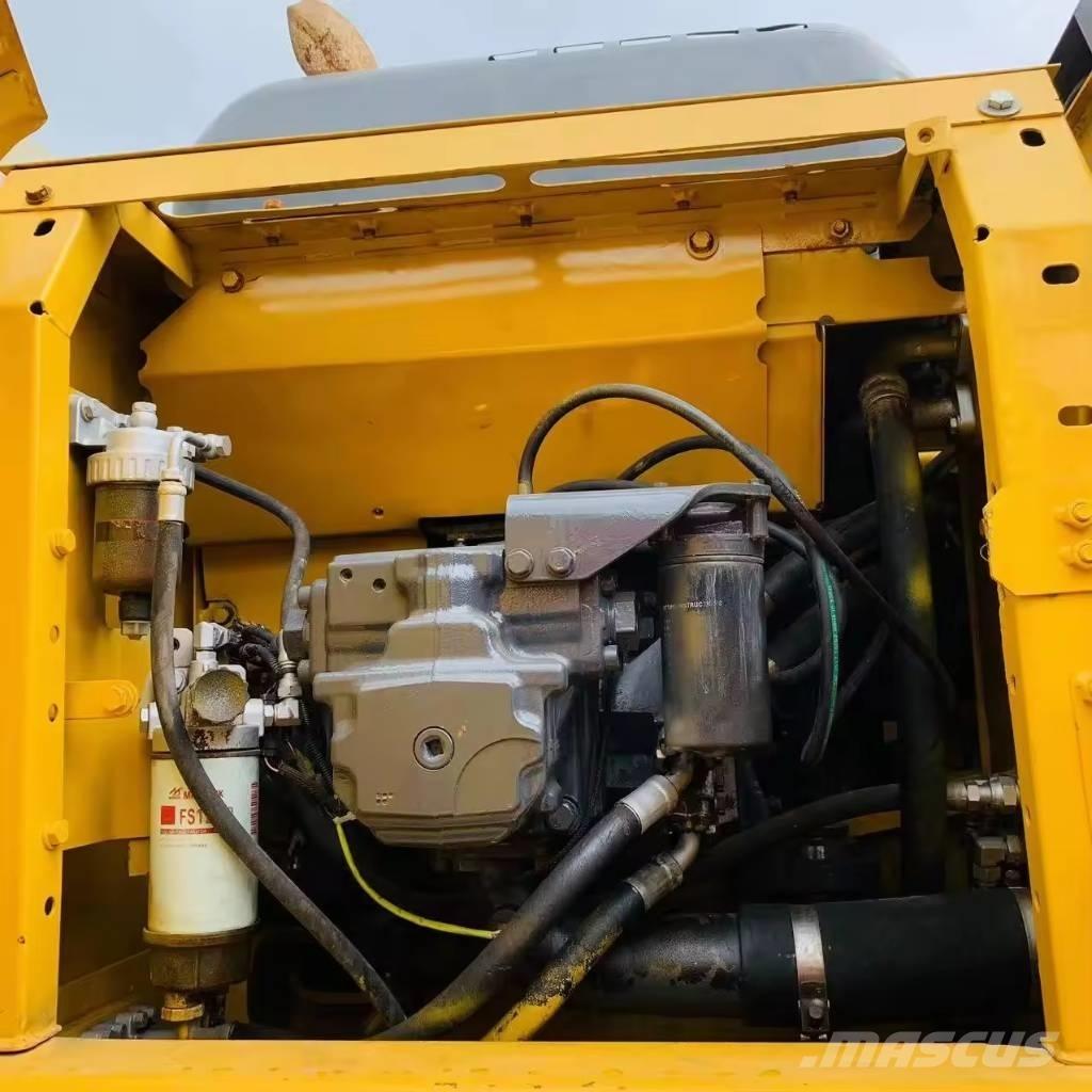 Komatsu PC 200 Bageri guseničari