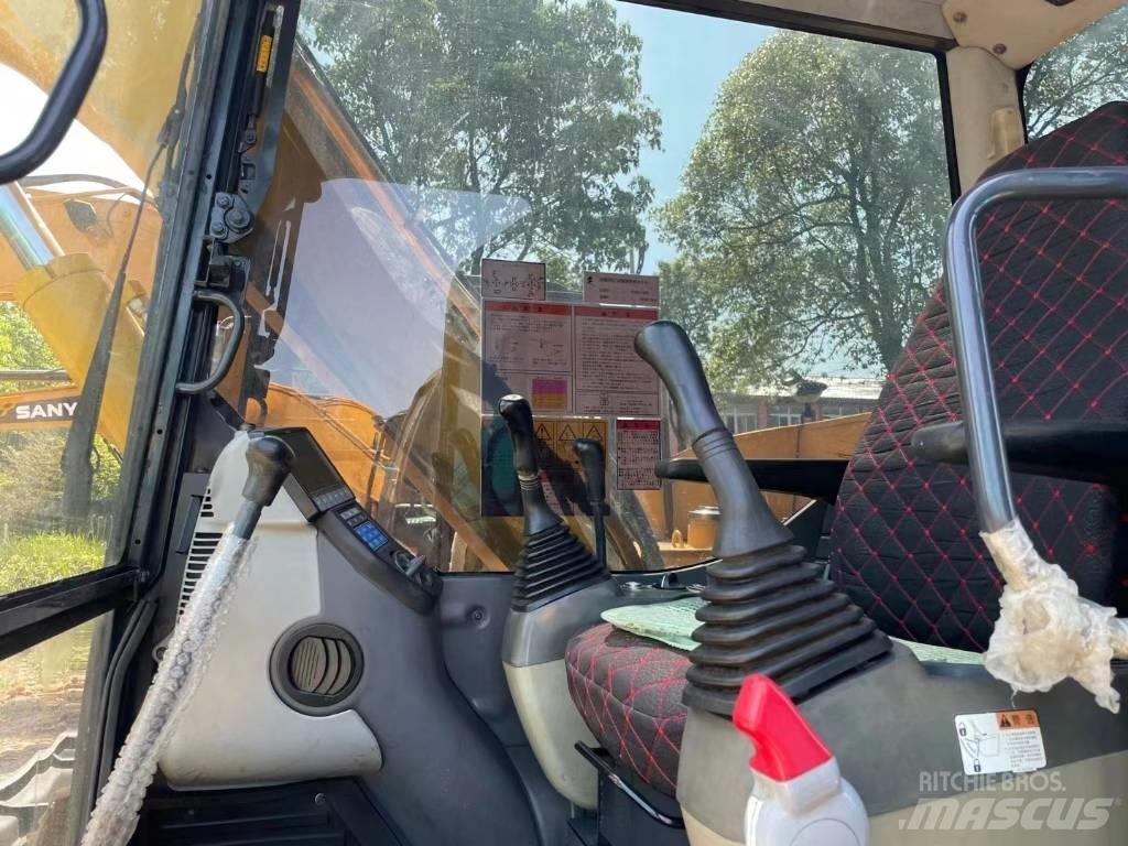 Komatsu PC70-8 Bageri guseničari