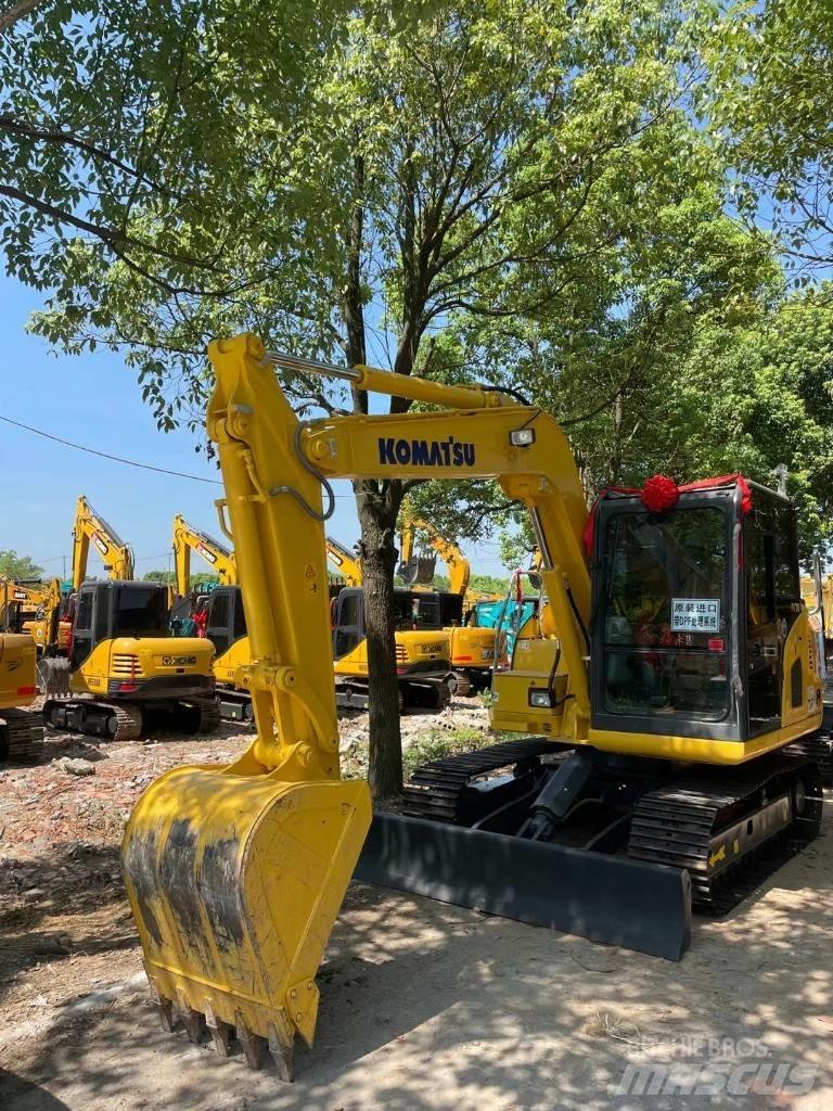 Komatsu PC70-8 Bageri guseničari
