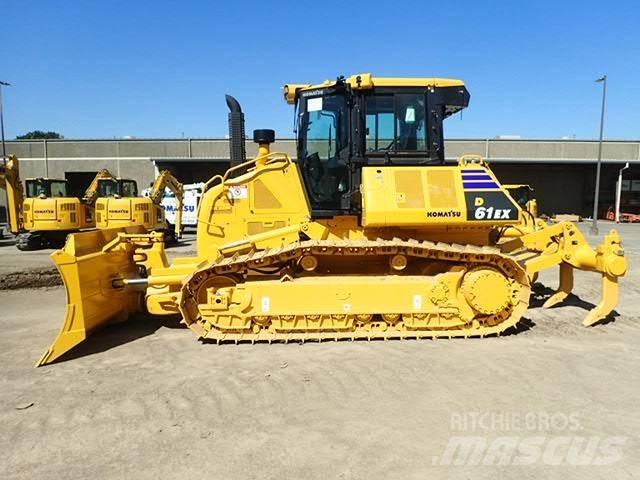 Komatsu D61EX-24 Buldožeri guseničari