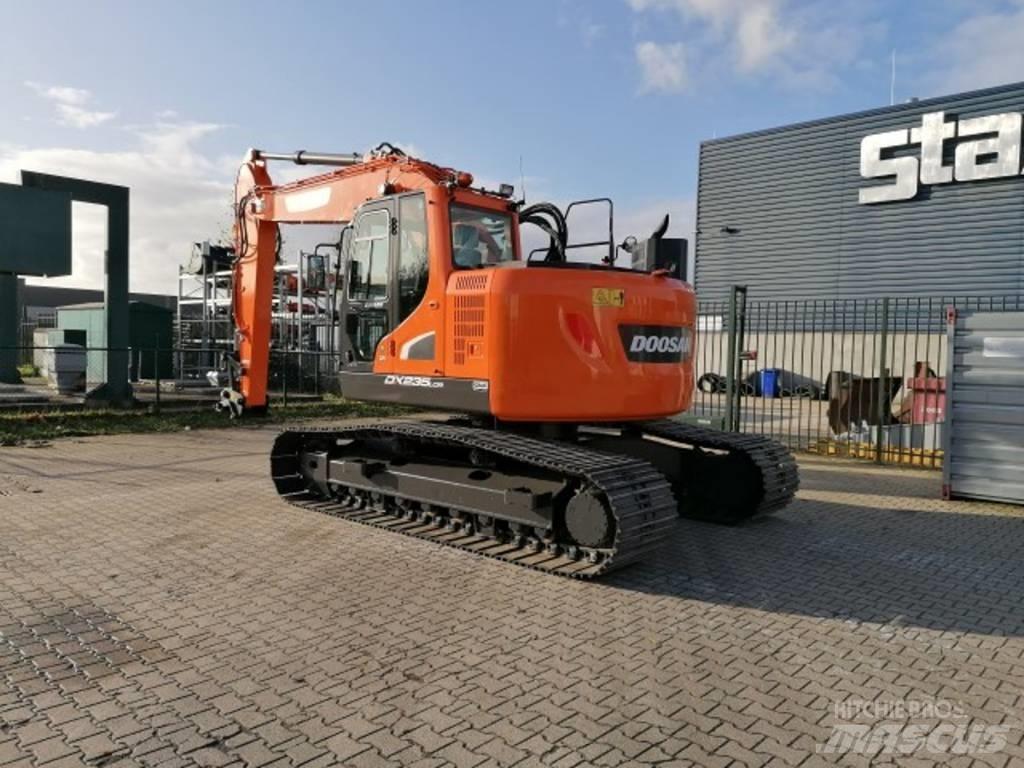 Doosan DX 235 LCR-5 Bageri guseničari