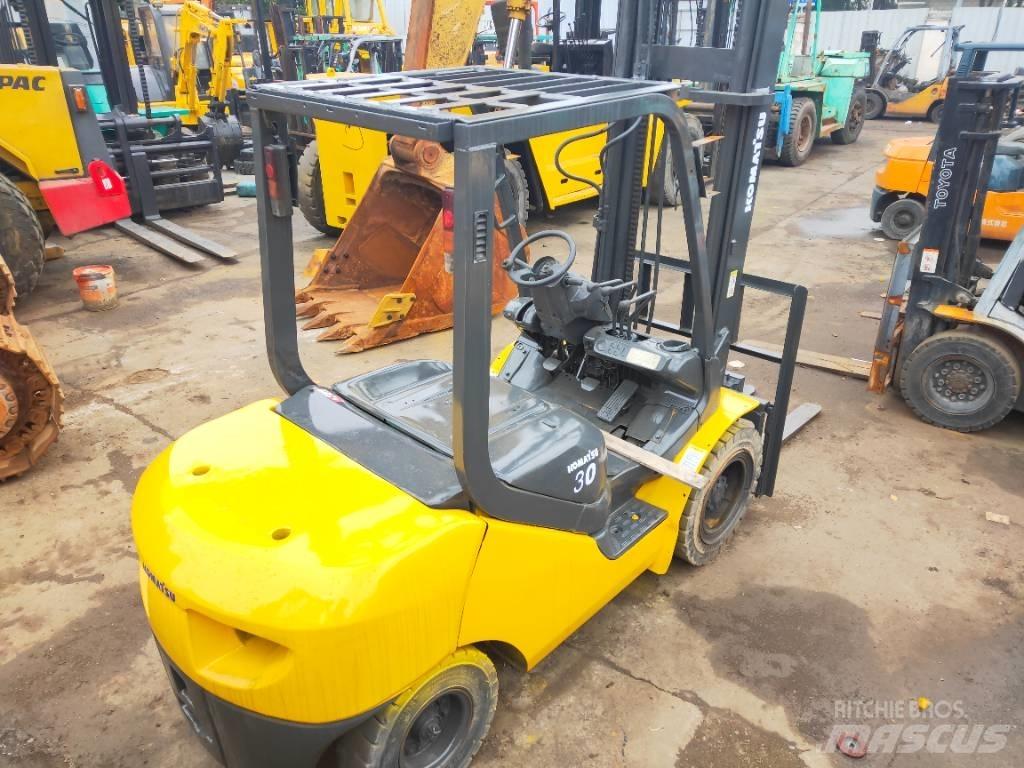 Komatsu FD 30 T-17 Dizelski viljuškari