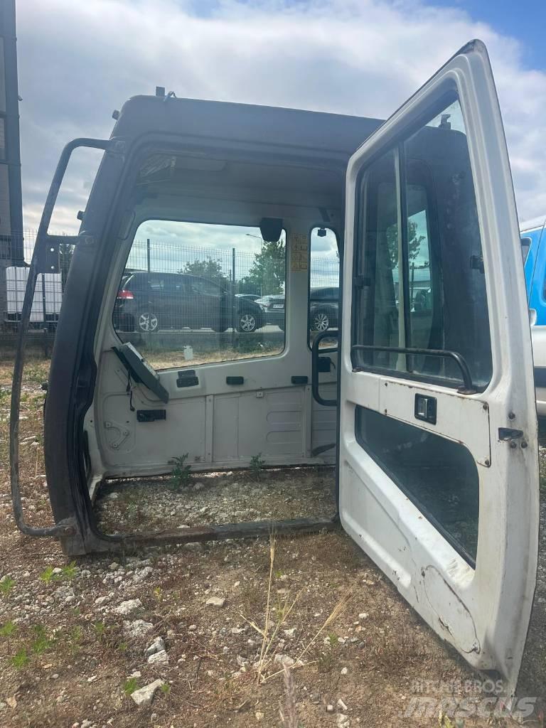 Hyundai 320 LC7A Bageri guseničari