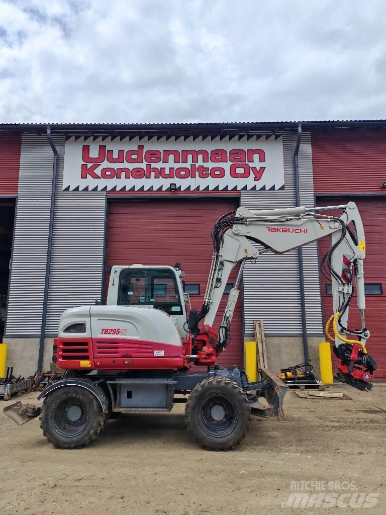 Takeuchi TB295W Bageri točkaši