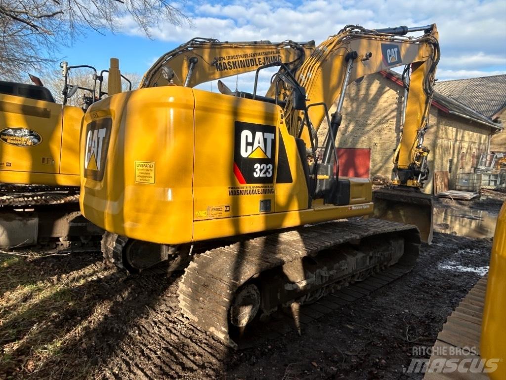 CAT 323 Nextgen Bageri guseničari