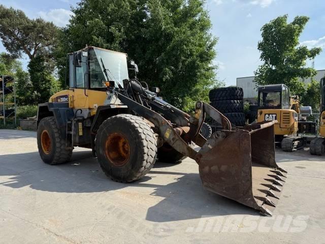 Komatsu WA 200-5 Utovarivači na točkove