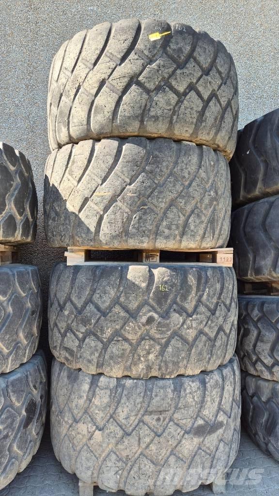  Dæk 750/65 R25 Gume, točkovi i felne
