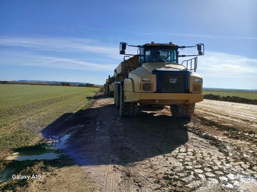 CAT 745 Zglobni damperi