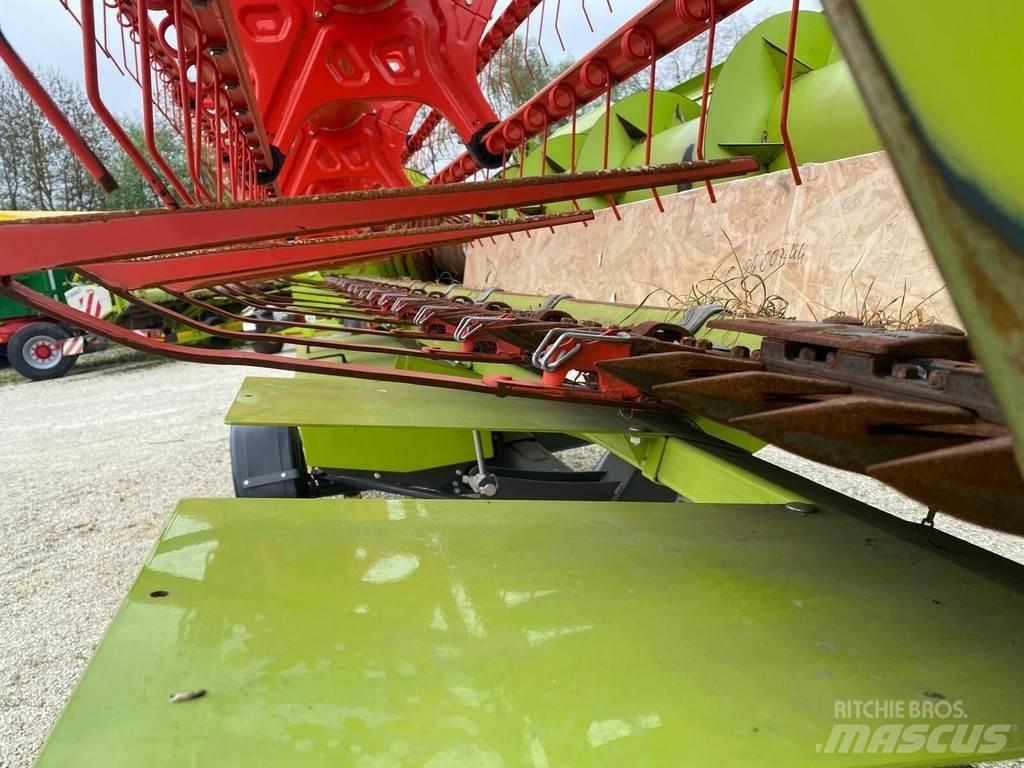 CLAAS 6700TT 4WD Kombajni