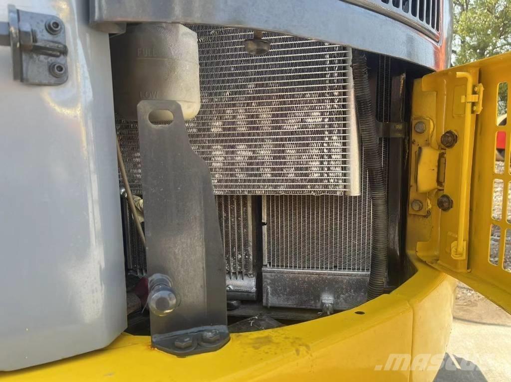 Komatsu pc78 Bageri guseničari
