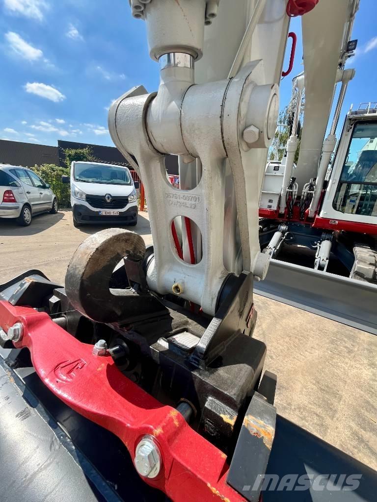 Takeuchi TB 2150 R Bageri guseničari