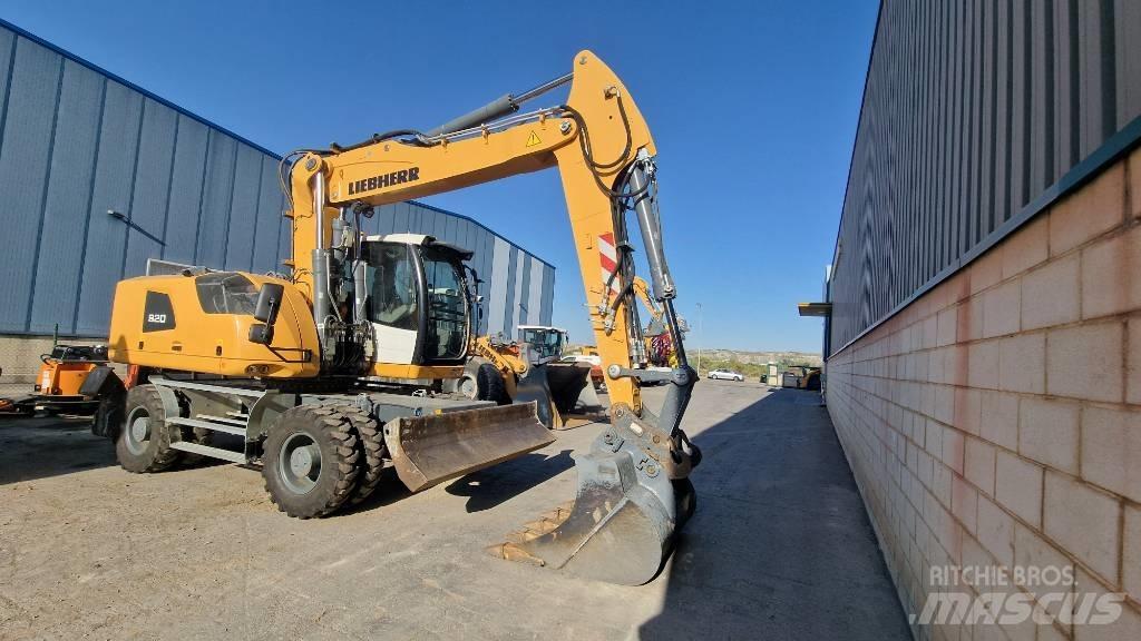 Liebherr A 920 Bageri točkaši