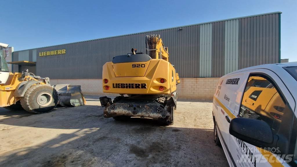 Liebherr A 920 Bageri točkaši