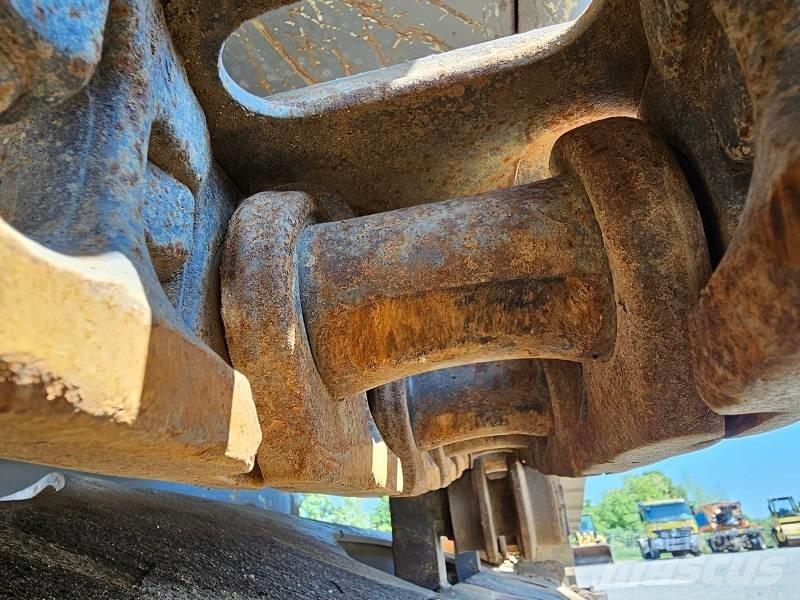 Volvo EC 240 B N LC Bageri guseničari