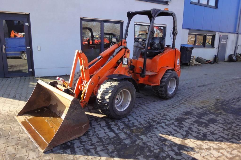 Schäffer 2436 Utovarivači na točkove