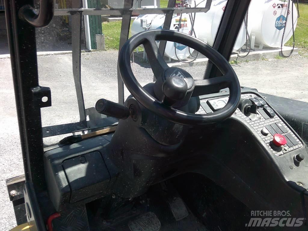 JCB 35 D Vanterenski viljuškar