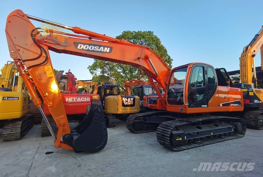Doosan DX 225 LC Bageri guseničari