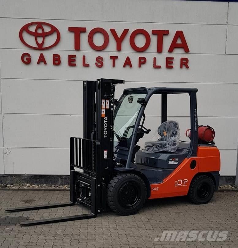 Toyota 02-8FGJF35 Plinski viljuškari